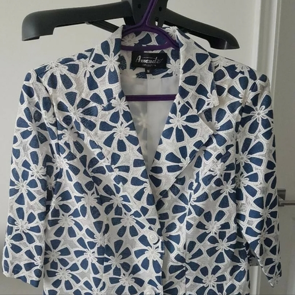 Amanda Jackets & Blazers - NWOT Blazer Jacket Floral Print Size M 3/4 Sleeve